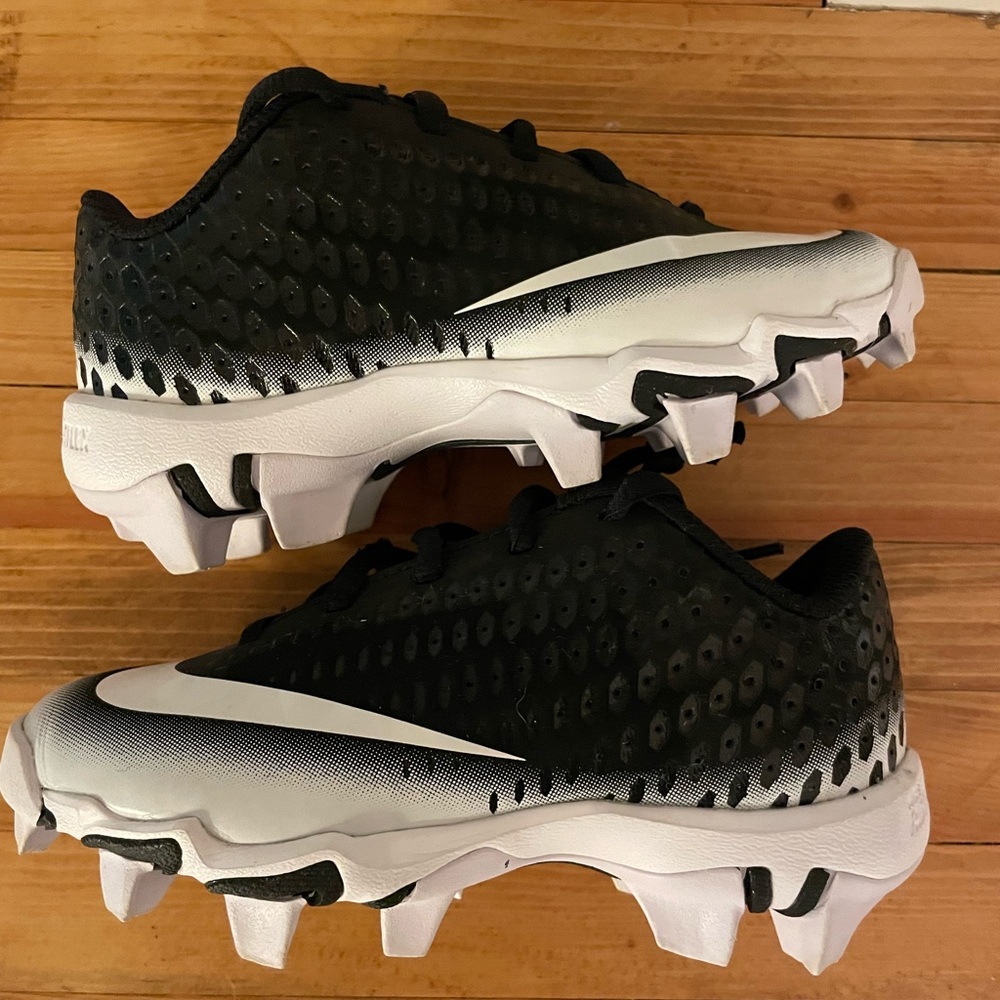 Boys Nike Vapor cleats